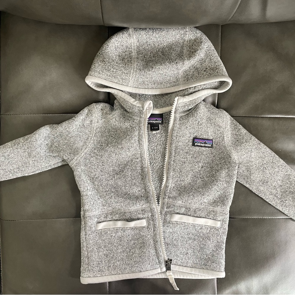 Patagonia sweater full zip up jacket, light gray 6-12months.. like brand new